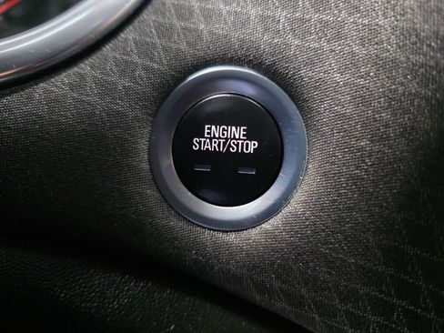 Used 2021 Chevrolet Malibu LT FWD image 14