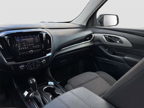 Used 2020 Chevrolet Traverse LS image 22