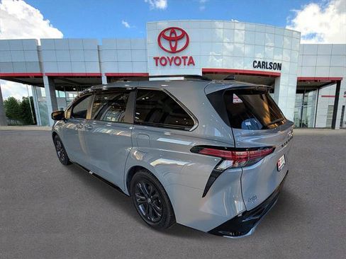 Certified 2024 Toyota Sienna XSE image 5