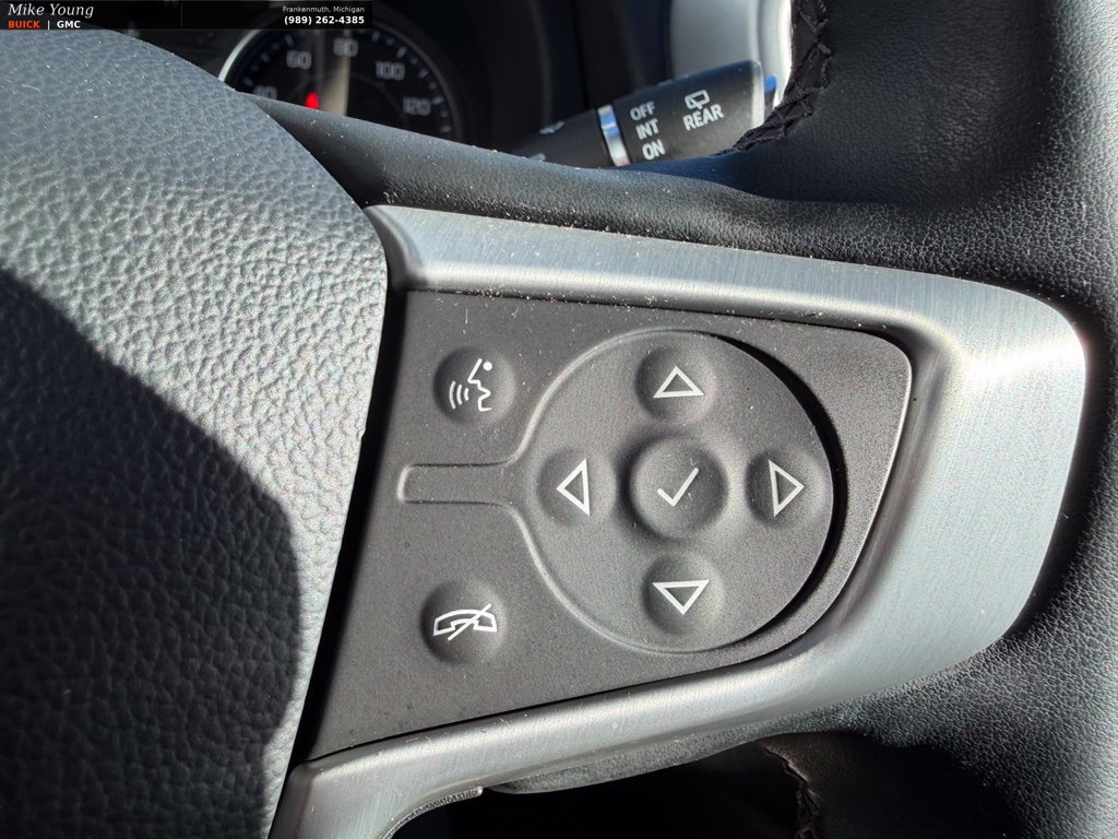 Used 2024 GMC Terrain SLT w/ Infotainment Package II FWD image 25