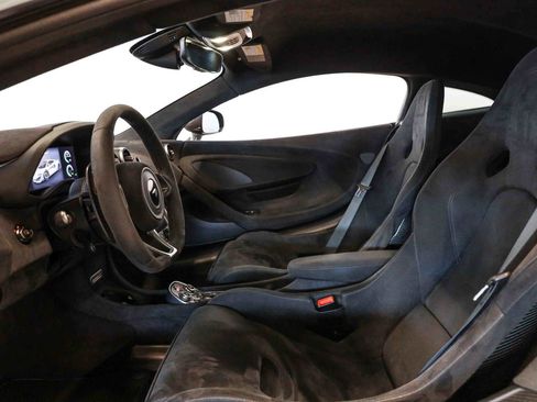 Used 2019 McLaren 600LT RWD image 39