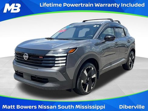 Used 2026 Nissan Kicks SR w/ Cold Weather Package AWD/4WD image 1