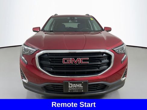 Used 2020 GMC Terrain SLE w/ Driver Convenience Package image 2