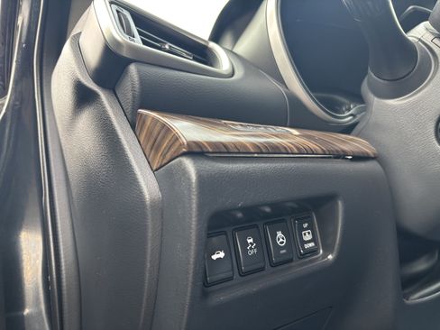 Used 2017 Nissan Maxima Platinum image 38