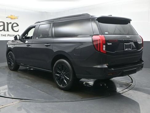 Used 2025 Ford Expedition Max Platinum w/ Stealth Appearance Package AWD/4WD image 40
