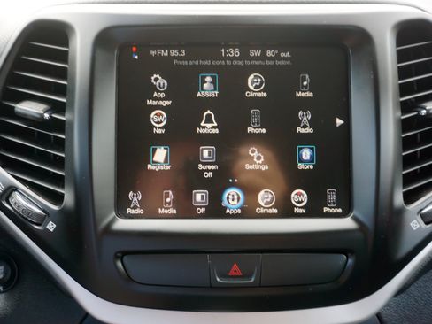 Used 2018 Jeep Cherokee Latitude Plus image 14