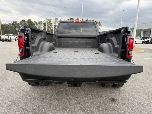 New 2026 RAM 3500 Big Horn AWD/4WD image 24
