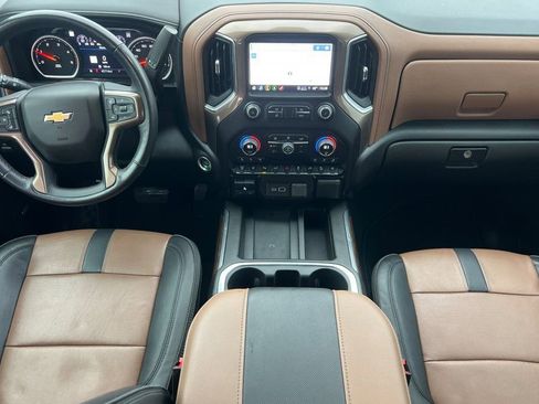 Used 2023 Chevrolet Silverado 2500 High Country w/ Z71 Off-Road Package image 10