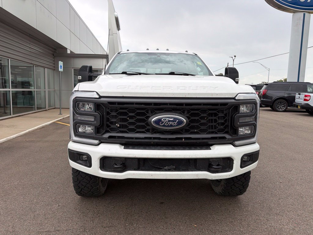 Used 2024 Ford F350 Lariat w/ Sport Appearance Package AWD/4WD image 3