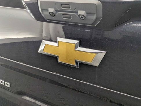 Used 2022 Chevrolet Silverado 1500 High Country w/ High Country Premium Package AWD/4WD image 13