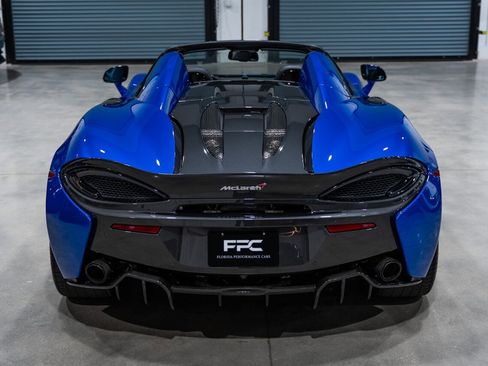 Used 2018 McLaren 570S Spider image 5