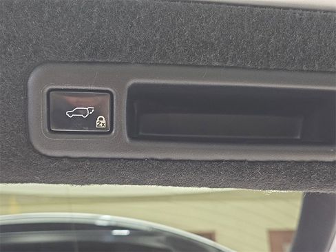 Used 2016 Lexus RX 450h AWD w/ Luxury Package image 16