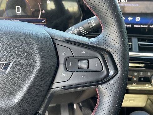 Used 2025 Chevrolet Trax RS w/ Driver Confidence Package image 27