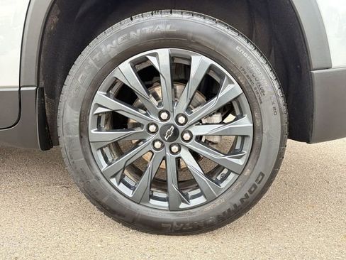 Used 2023 Chevrolet Traverse RS w/ LPO, Floor Liner Package AWD/4WD image 34