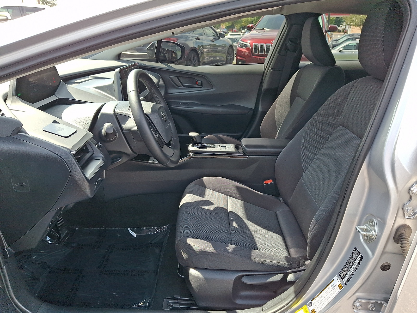Used 2024 Toyota Prius LE AWD/4WD image 13