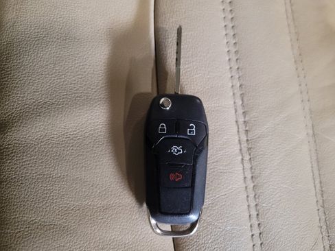 Used 2014 Ford Fusion SE w/ Equipment Group 502A image 32