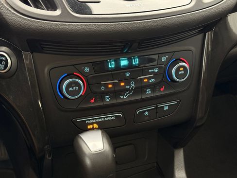 Used 2017 Ford Escape Titanium AWD/4WD image 37