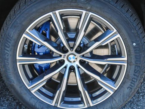 New 2026 BMW X5 M60i image 10