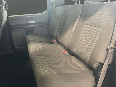 Used 2017 Ford F350 XLT w/ XLT Premium Package AWD/4WD image 21