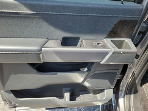 Used 2021 Ford F150 Lariat RWD image 10