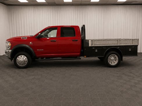 Used 2020 RAM 5500 Tradesman w/ Chrome Appearance Group AWD/4WD image 6