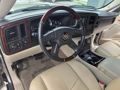 Used 2004 Cadillac Escalade ESV Platinum AWD/4WD image 37