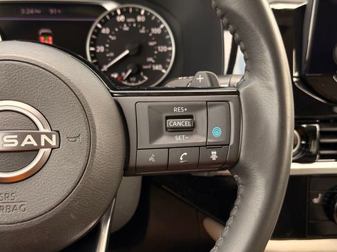 Used 2022 Nissan Pathfinder SV w/ Cargo Package AWD/4WD image 33