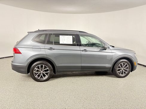Used 2019 Volkswagen Tiguan SE w/ Panoramic Sunroof Package AWD/4WD image 8