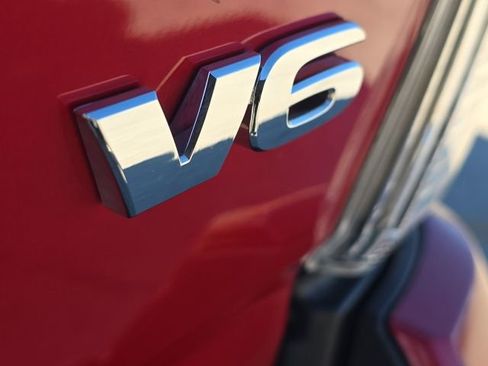 Used 2023 Toyota Tacoma Limited image 10