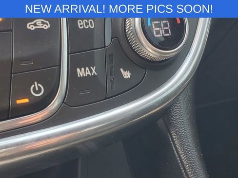 Used 2018 Chevrolet Volt Premier FWD image 25