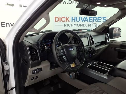 Used 2018 Ford F150 XLT w/ Equipment Group 302A Luxury AWD/4WD image 13