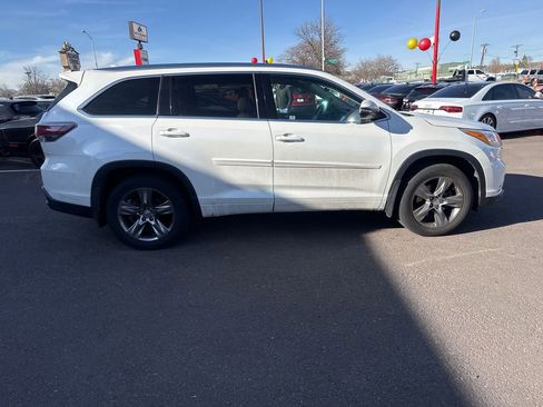 Used 2015 Toyota Highlander Limited w/ Driver Technology Package image 8