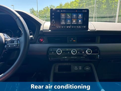 Certified 2025 Honda Pilot TrailSport image 23