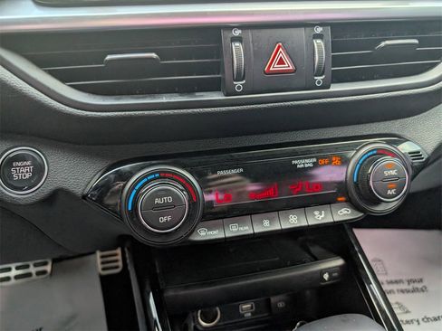 Used 2023 Kia Forte GT-Line w/ GT-Line Premium Package image 16