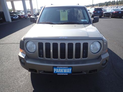 Used 2008 Jeep Patriot Sport AWD/4WD image 8