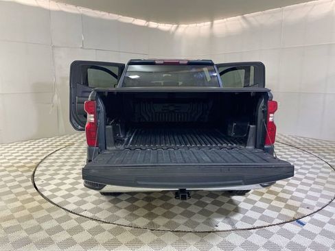 Used 2022 Chevrolet Silverado 1500 LT AWD/4WD image 30