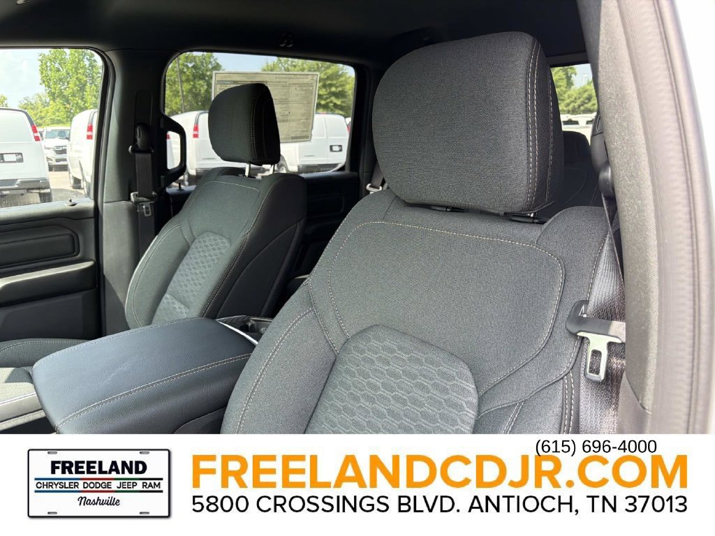 New 2026 RAM 1500 Express AWD/4WD image 21