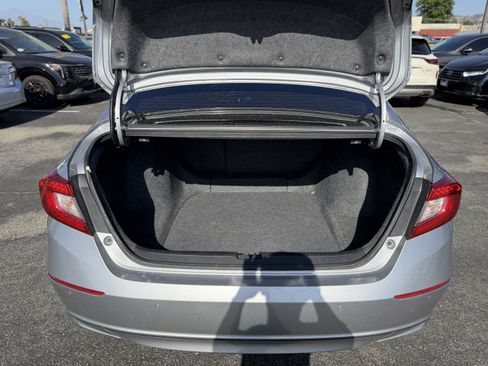 Used 2019 Honda Accord Touring image 6