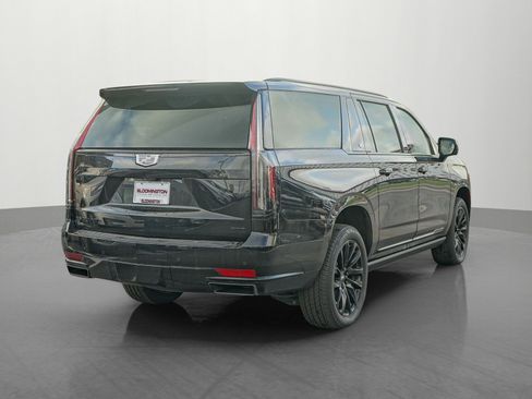 Used 2024 Cadillac Escalade ESV Sport Platinum image 7