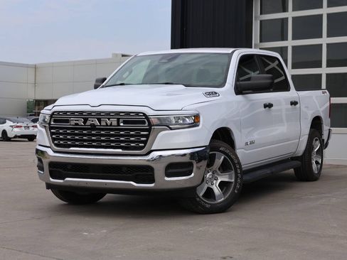 Used 2025 RAM 1500 Tradesman AWD/4WD image 3
