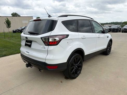 Used 2018 Ford Escape SE w/ SE Sport Appearance Package AWD/4WD image 6