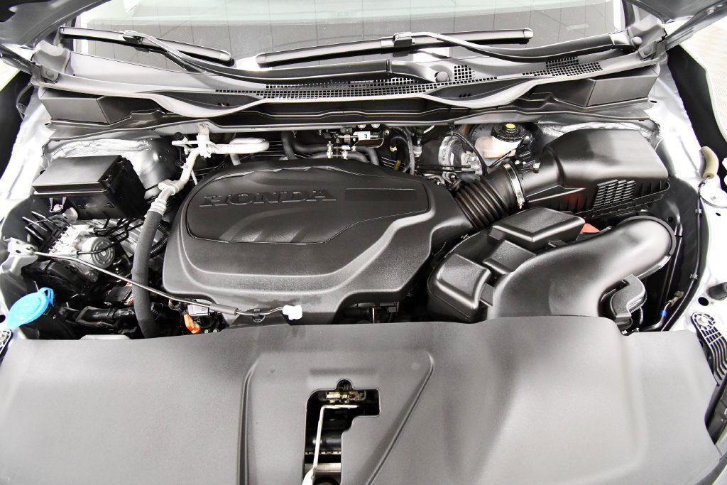 Certified 2025 Honda Odyssey Sport image 12