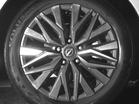 Used 2025 Nissan Altima 2.5 SV image 13