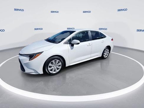 Used 2023 Toyota Corolla LE image 4