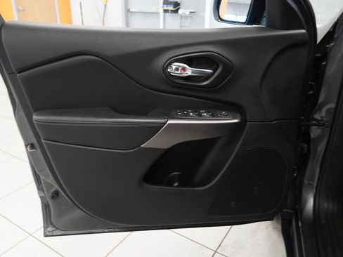 Used 2022 Jeep Cherokee Latitude Lux image 15