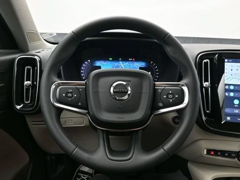 Used 2023 Volvo XC40 B5 Plus w/ Driver Assist Package AWD/4WD image 24