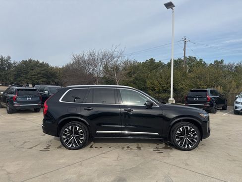 Certified 2025 Volvo XC90 B6 Plus image 4