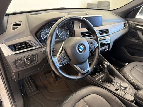 Used 2017 BMW X1 xDrive28i AWD/4WD image 4