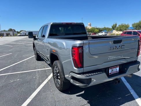 Used 2025 GMC Sierra 2500 Denali Ultimate AWD/4WD image 4