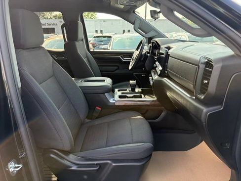 Used 2022 GMC Sierra 1500 Elevation w/ Preferred Package AWD/4WD image 18